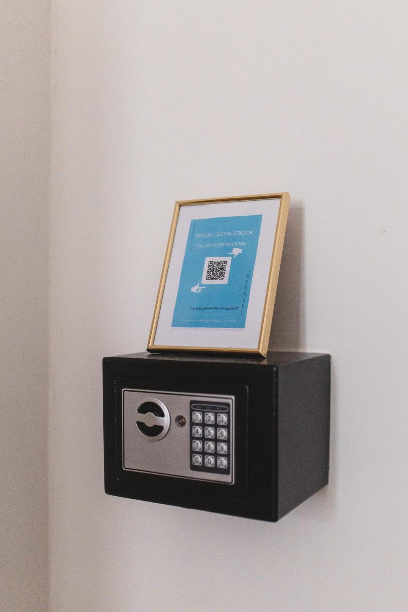 The Smallest Hostel Of Florence Ngoại thất bức ảnh
